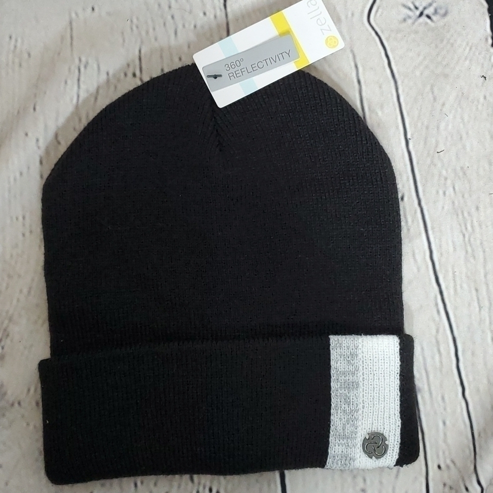 Zella Beanie NWT One Size Black
